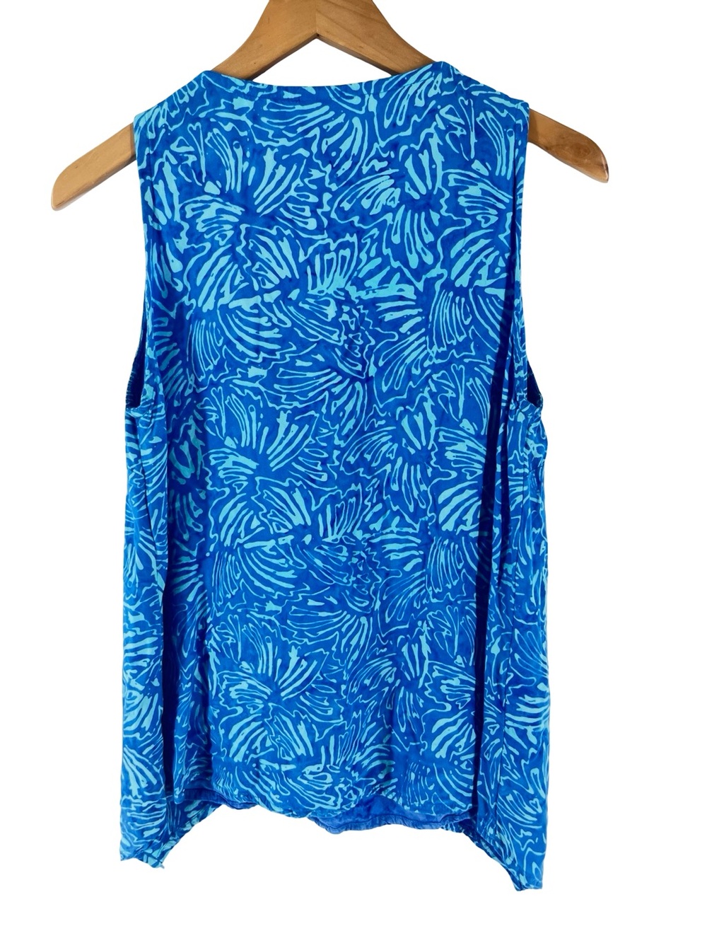 How Bazaar Blue Batik Print Sleeveless Tunic Top S Rayon Asymmetrical Hem - Picture 3 of 9